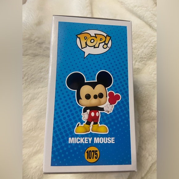 Funko POP. Disney Mickey Mouse  1075 - Picture 3 of 5